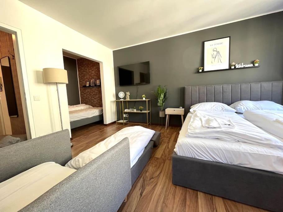 Urban I Modern I Stylish I Smart Apartment Виена Екстериор снимка
